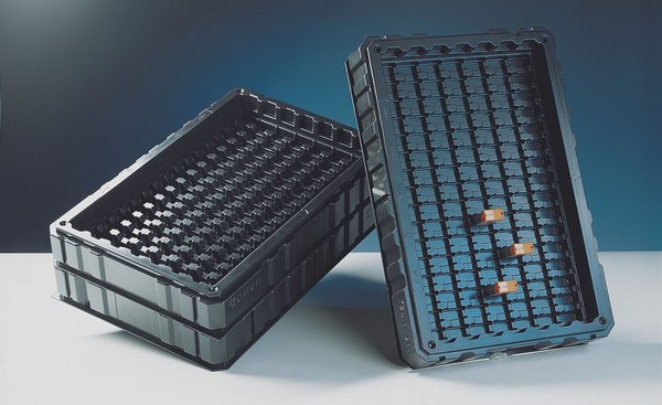 Custom-made trays for electronic components