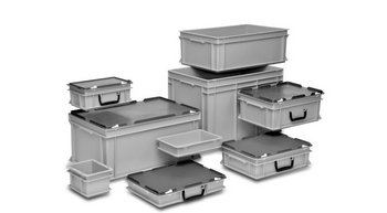 Various sizes of stackable plastic containers